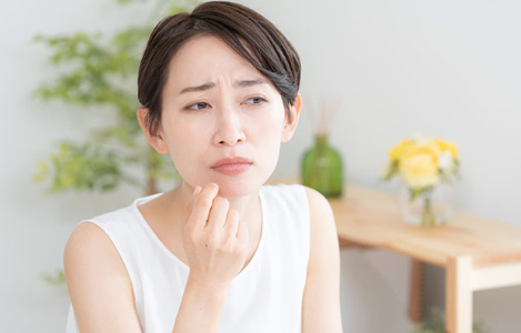 피부가 좋지 않는 여성