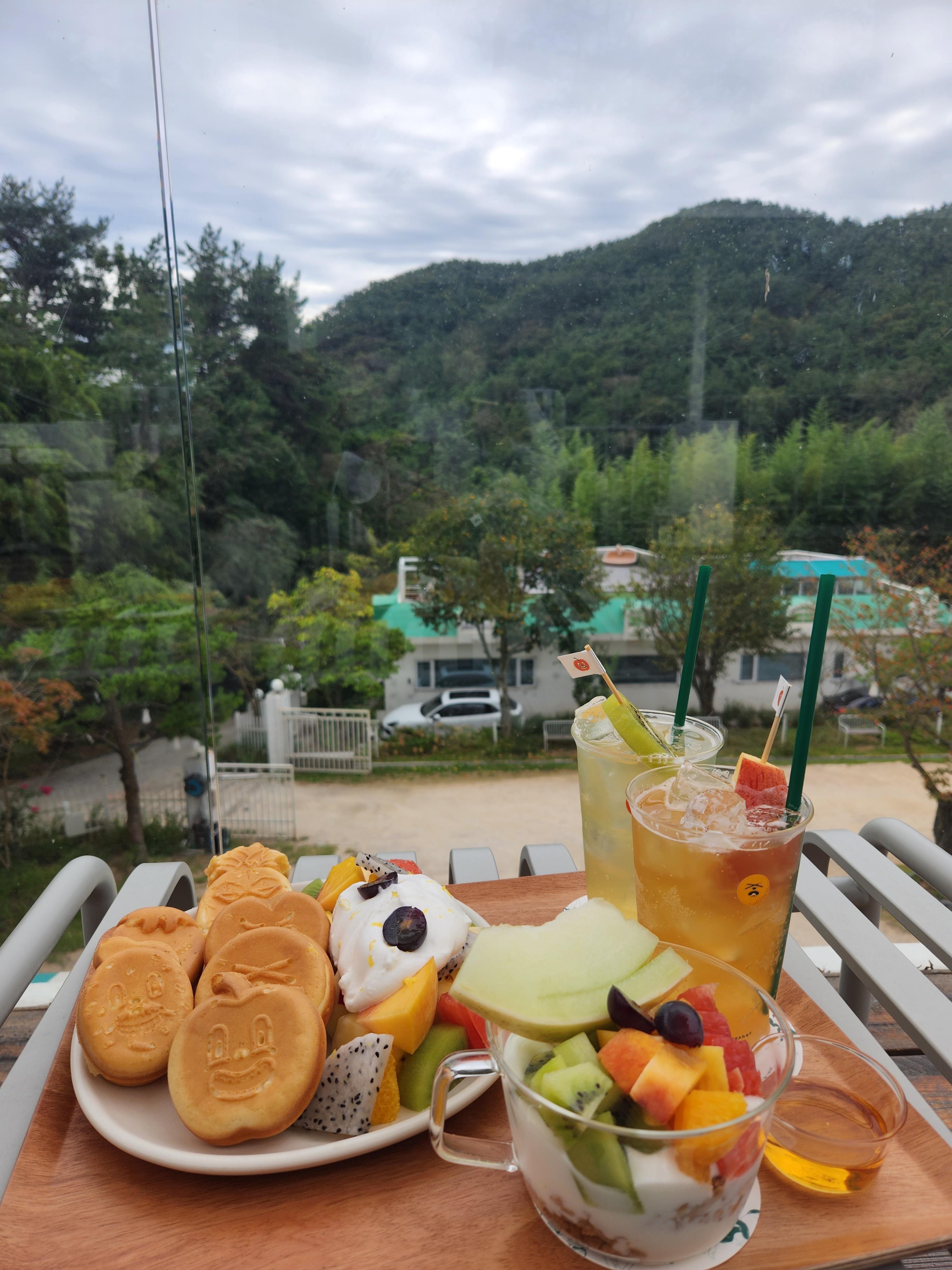 달맞이 프루터리 포레스트카페