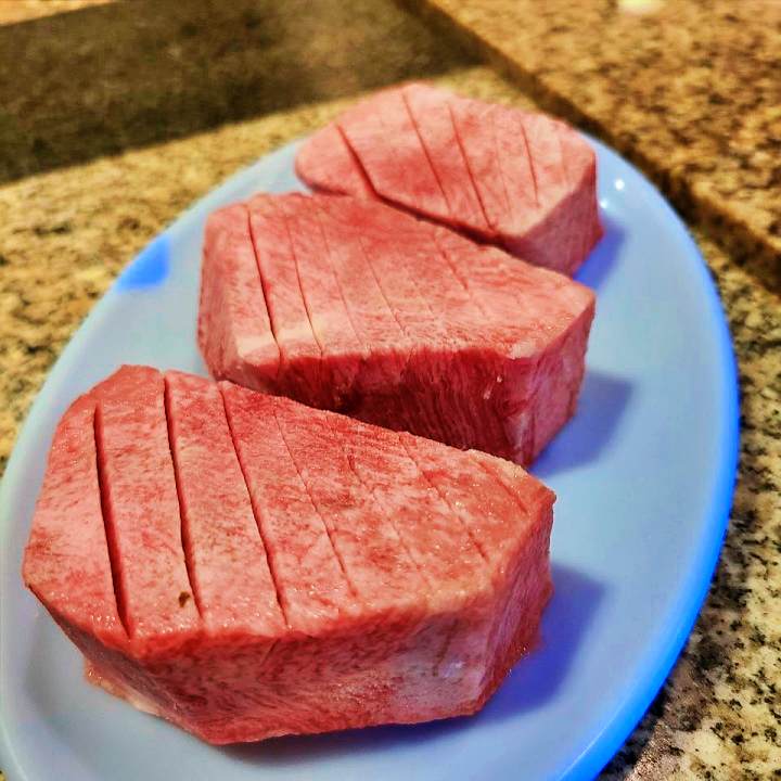 토요일은 밥이좋아 용산 남영동 투뿔 한우 주물럭 맛집 등심 살치살 우설 특양구이 마늘국수 무생채비빔면 서울 핫플레이스 재벌집 장손 김남희 토밥 좋아 방송정보