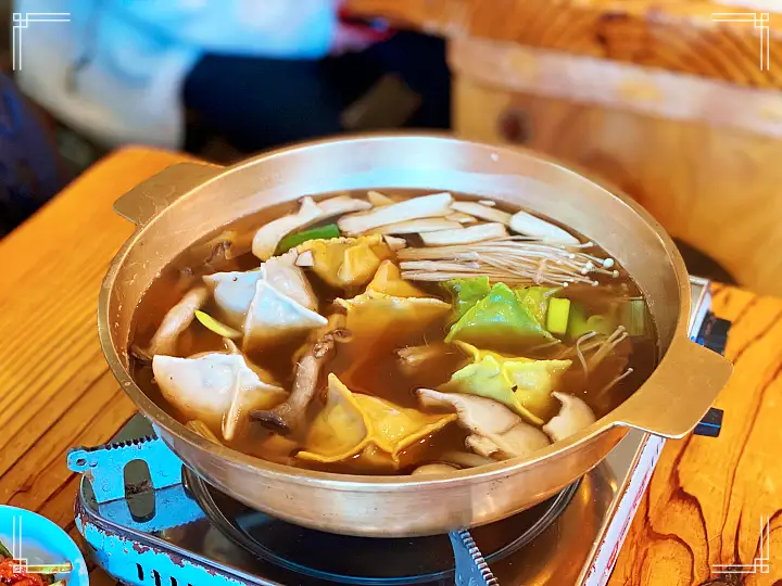 이천 가게 시래기닭볶음 볏섬만두전골 매일 100인분 한정 고수의 부엌 맛집 추천