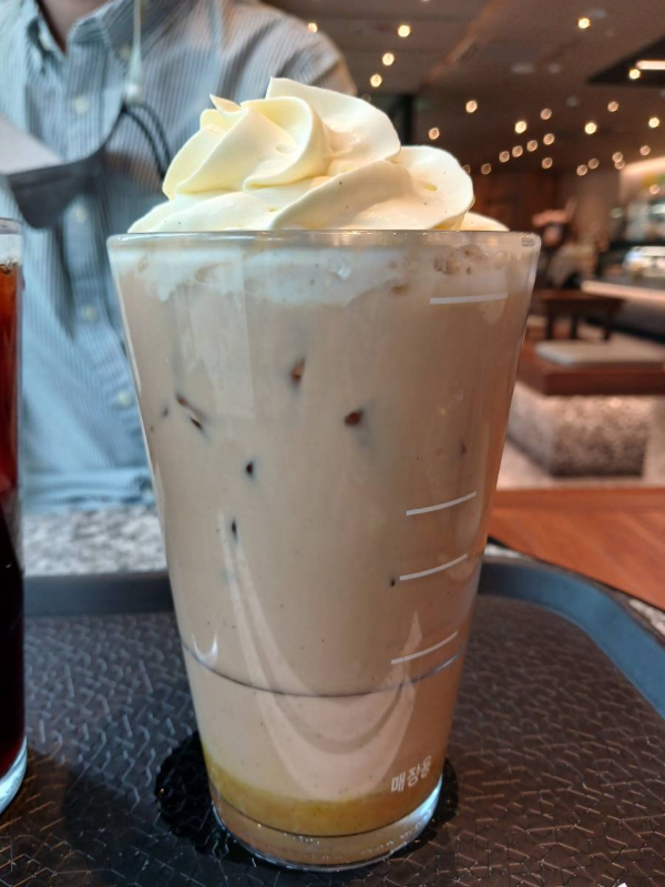 스벅 슈크림라떼