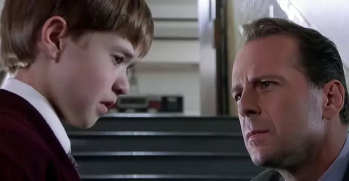 브루스 윌리스 영화 식스 센스