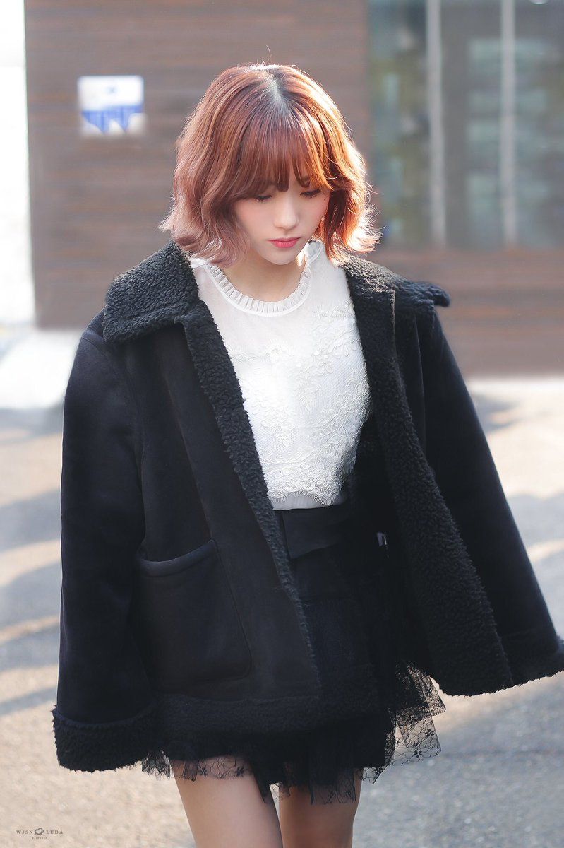 우주소녀 루다 인스타그램 사진 몸매