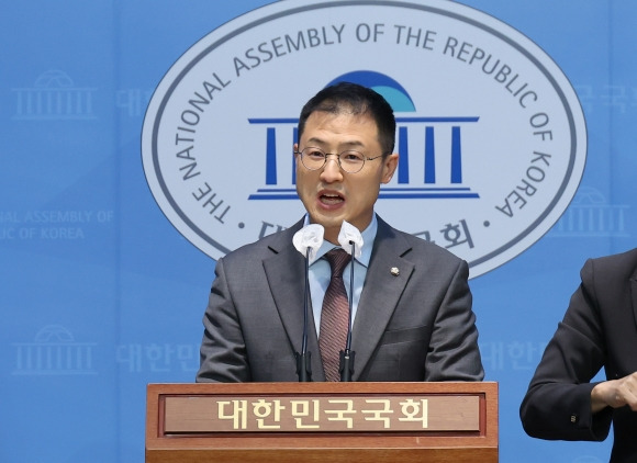 김상욱 의원이 탄핵 가결