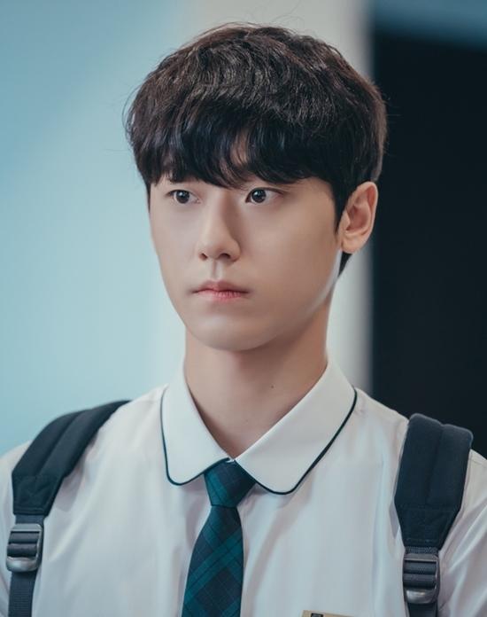 이도현 프로필 군대 나이 키 임지연 논란 작품 mbti 더글로리 인스타