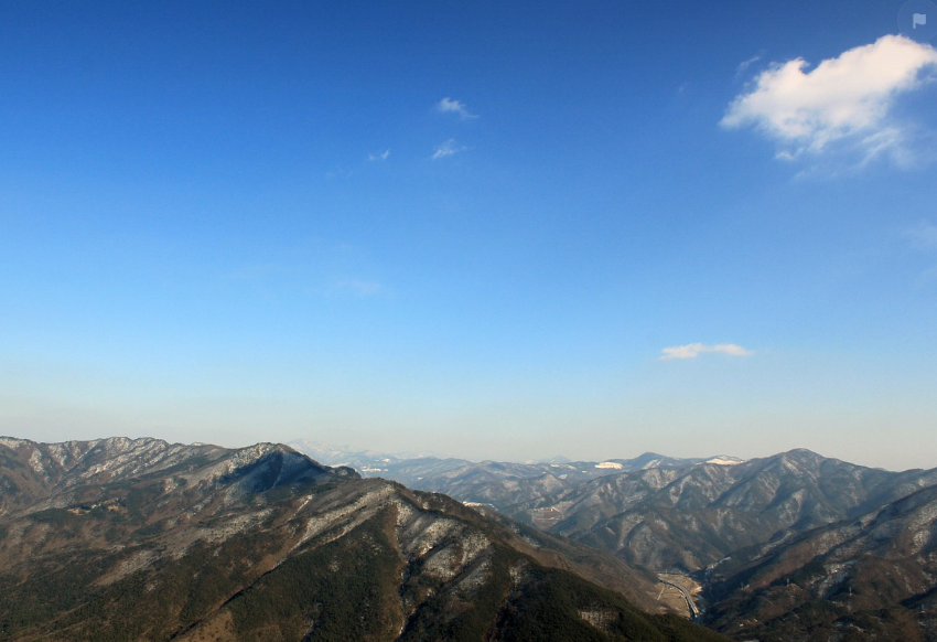 여행의 진짜 재미는 작은 도시에 있다: 숨은 명소 리스트