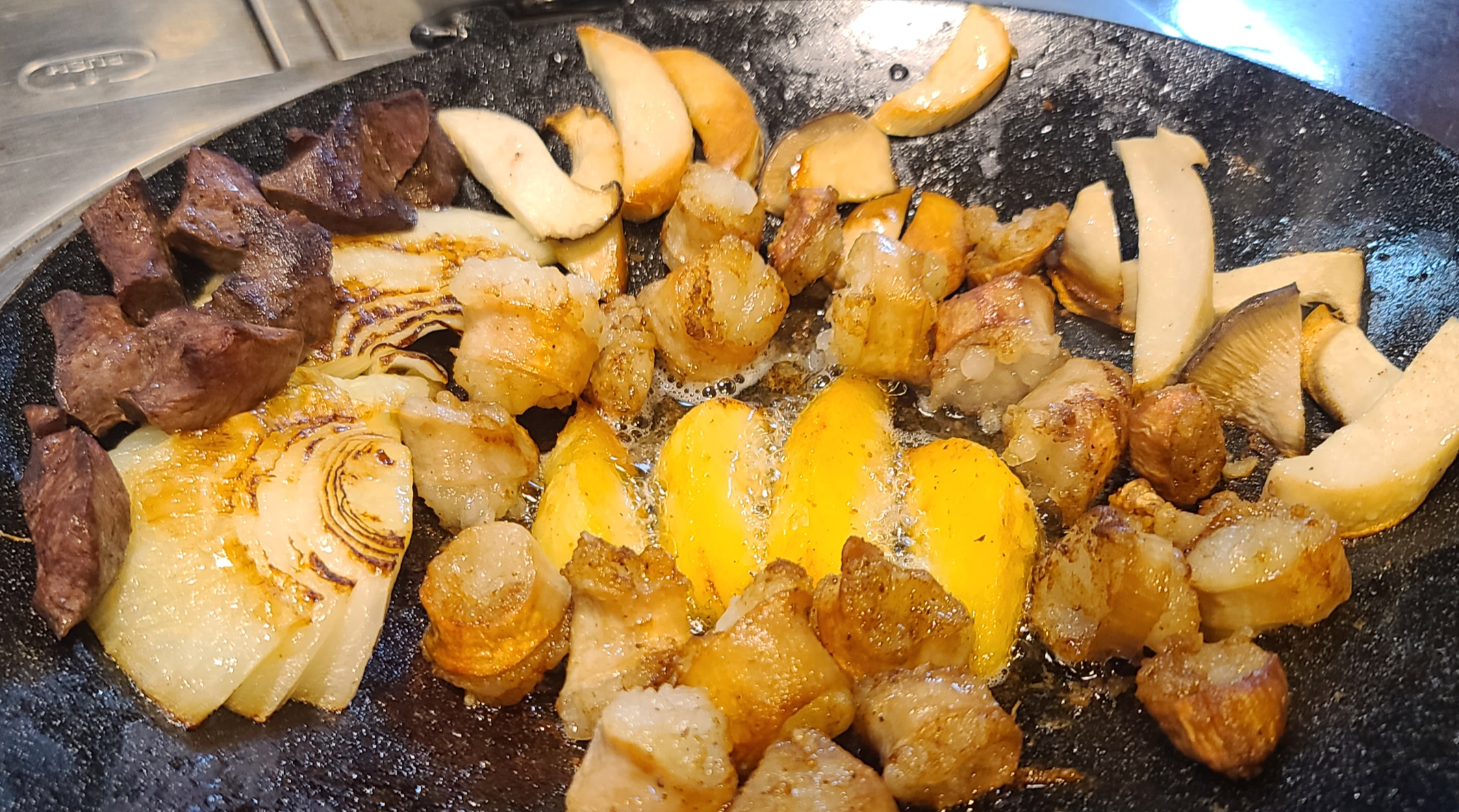 놀뫼곱창 성남맛집 수정구맛집 곱창맛집 곱창구이 메뉴판 천엽 생간 노릇노릇 염통구이 소대창구이