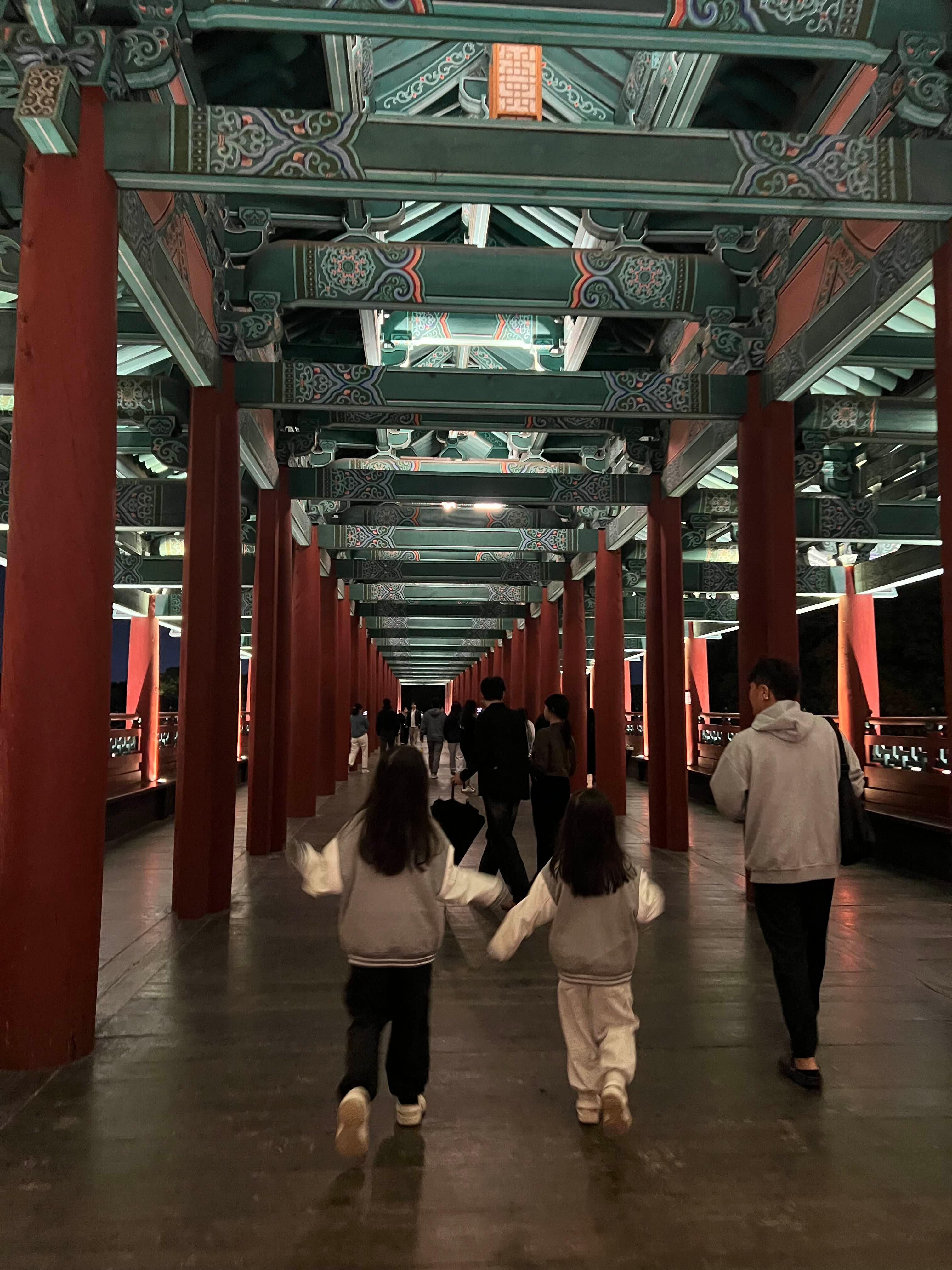 월정교 내부 다리