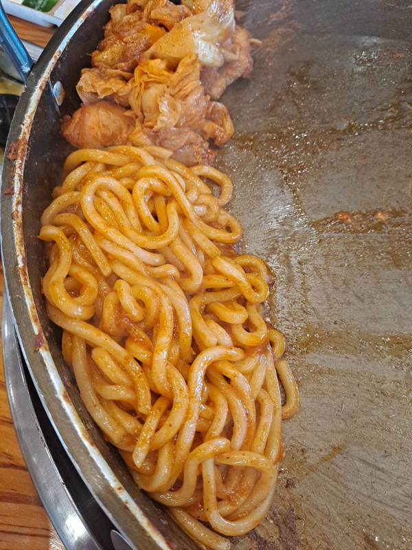 명물닭갈비 볶음우동 완성