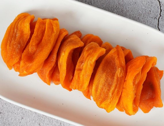 겨울 제철음식 곶감 채소