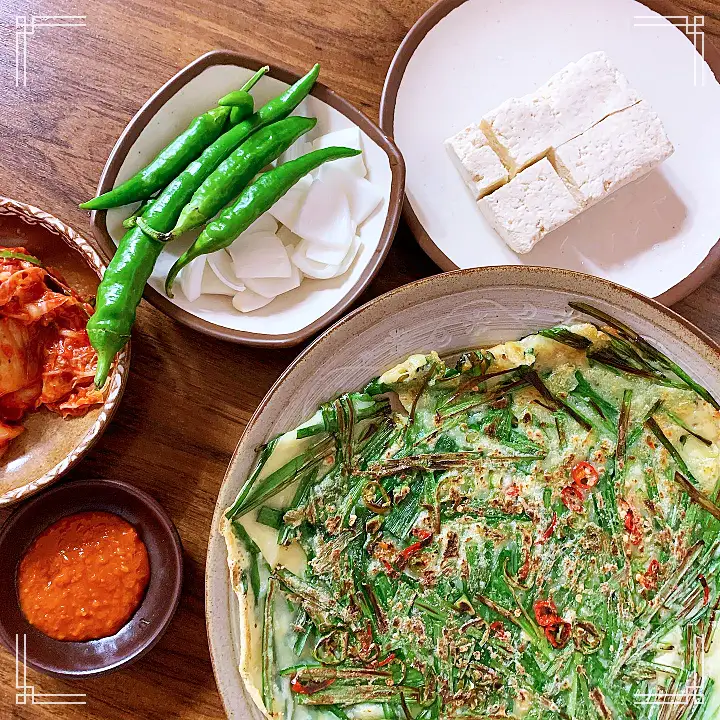 이만기 동네한바퀴 흑임자 칼국수 파전 부추전 손두부 아픈 아내의 빈자리를 지키는 칼국수집 사장님 포항 맛집 소개