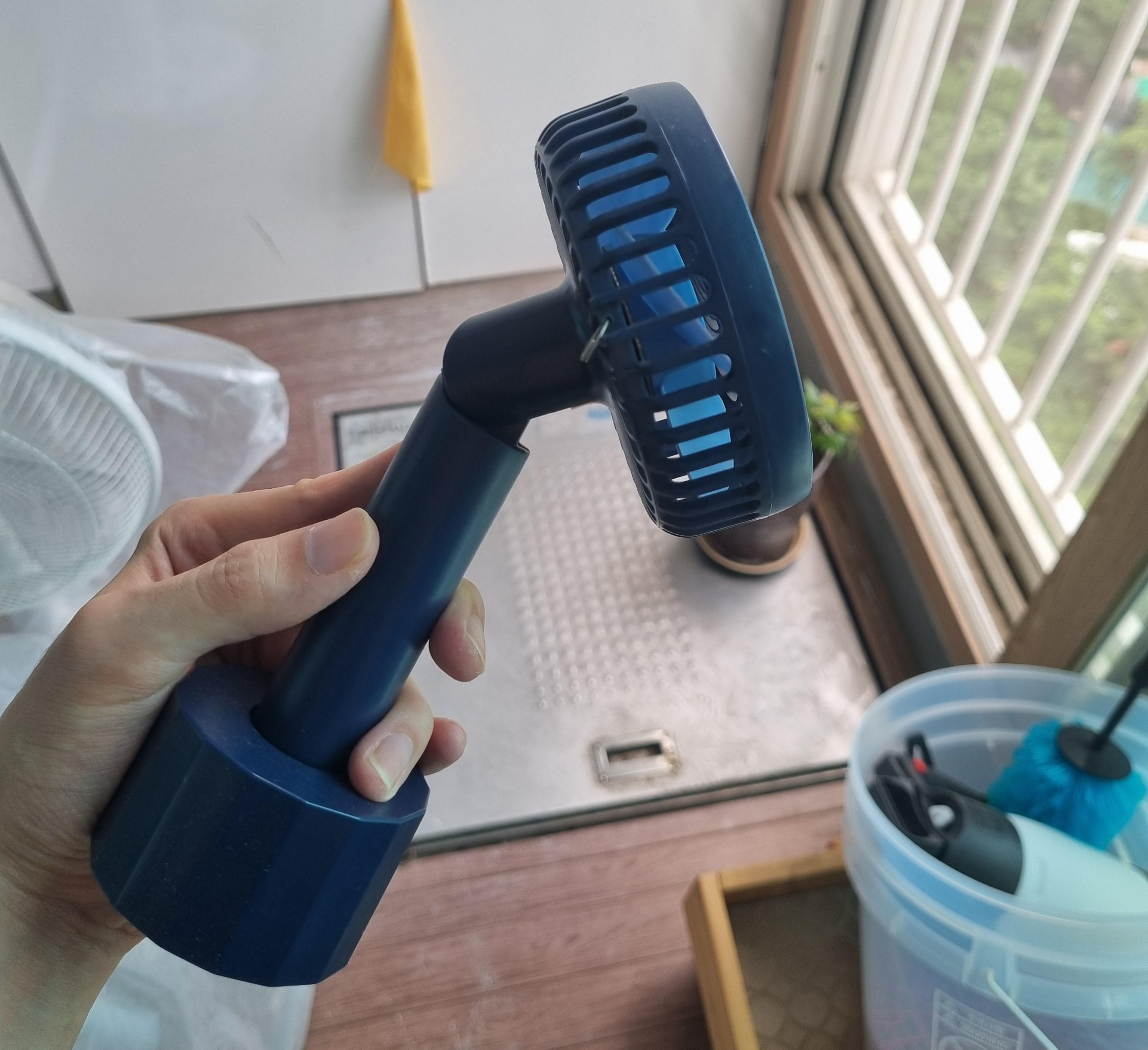 식물 통풍용 휴대용 선풍기 사진