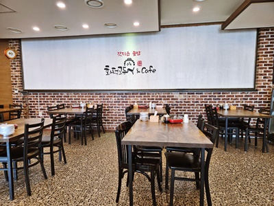 화덕고등어&cafe안쪽내부