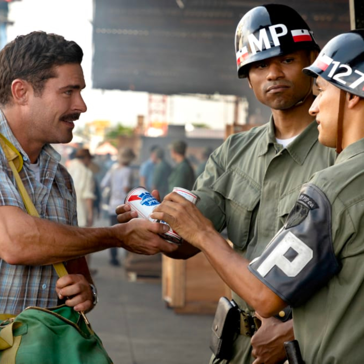 지상 최대 맥주 배달 작전 애플티비 영화 추천, 실화 원작 영화
