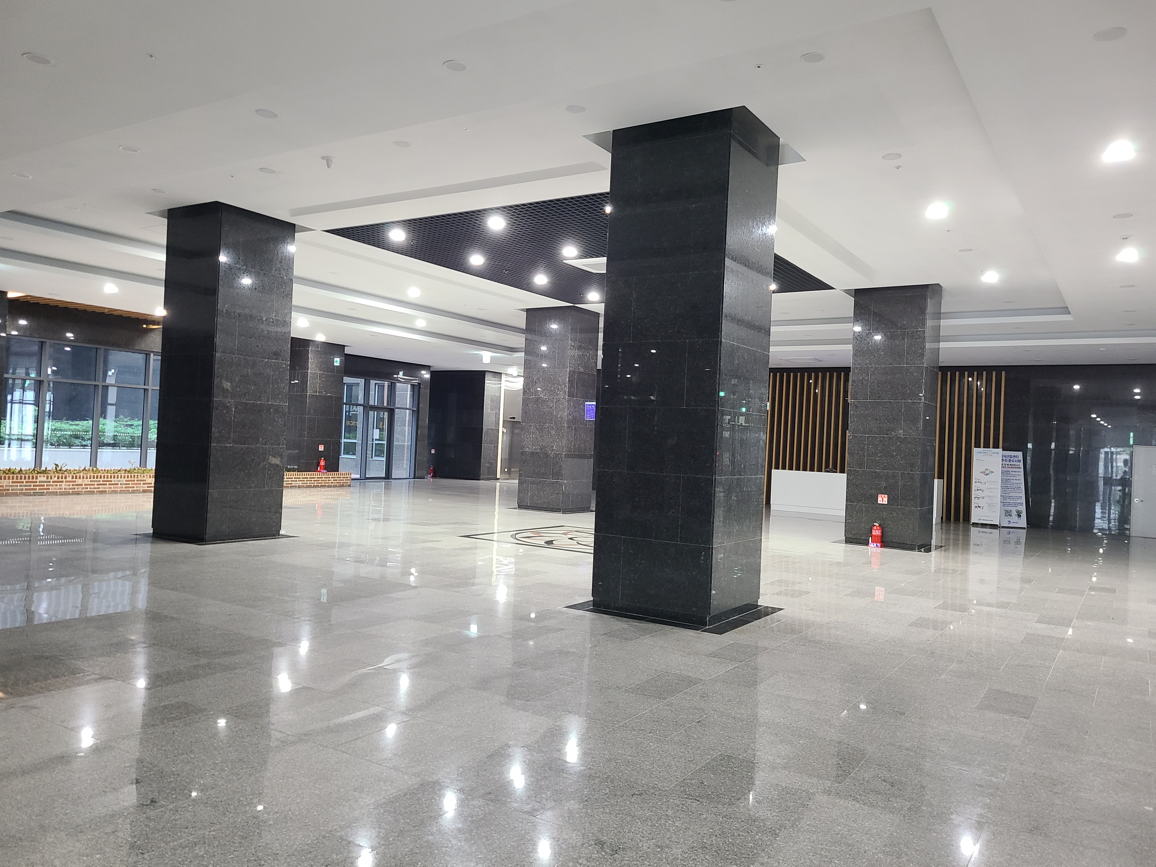 수원 델타원 내부로비