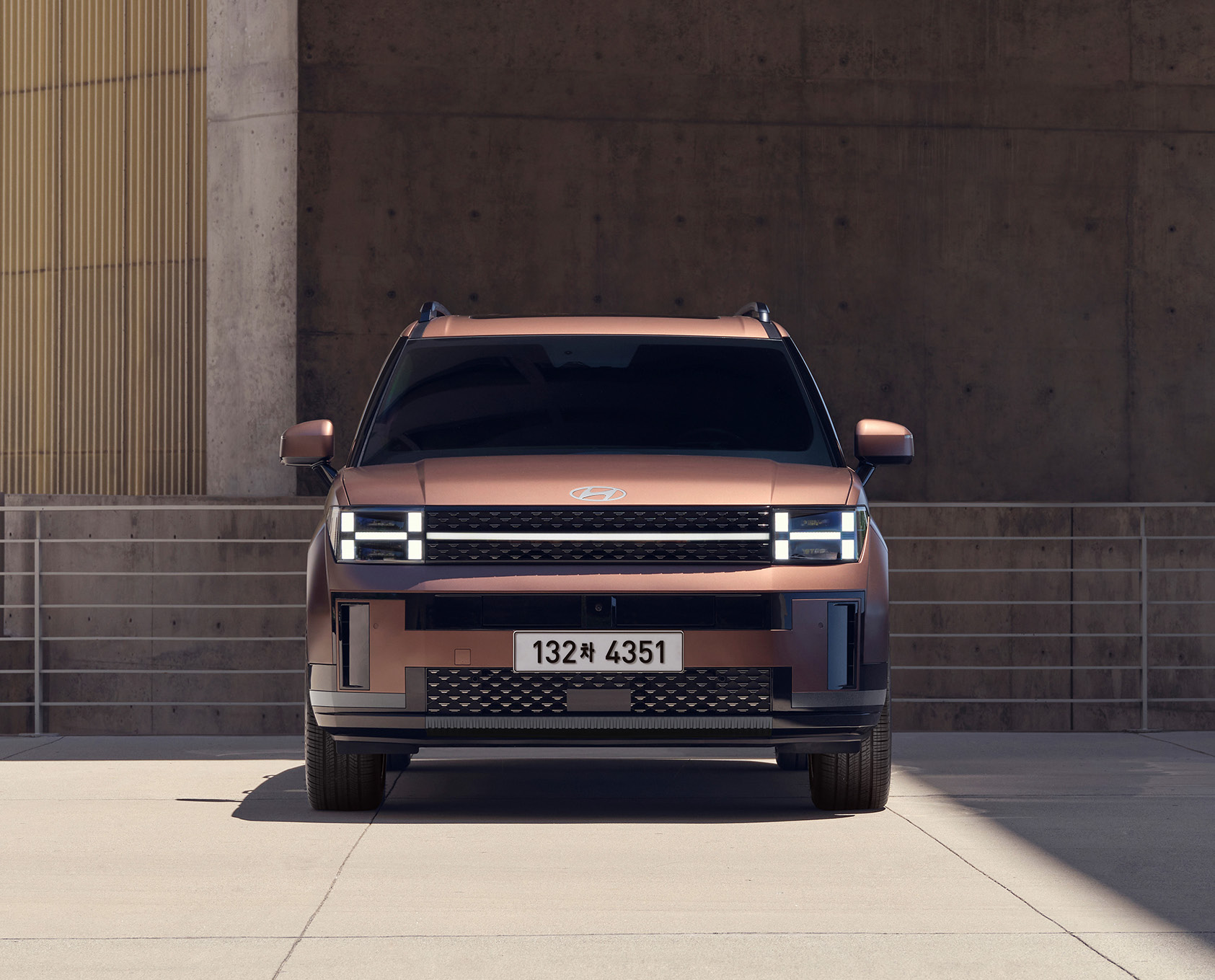 싼타페 하이브리드 정면