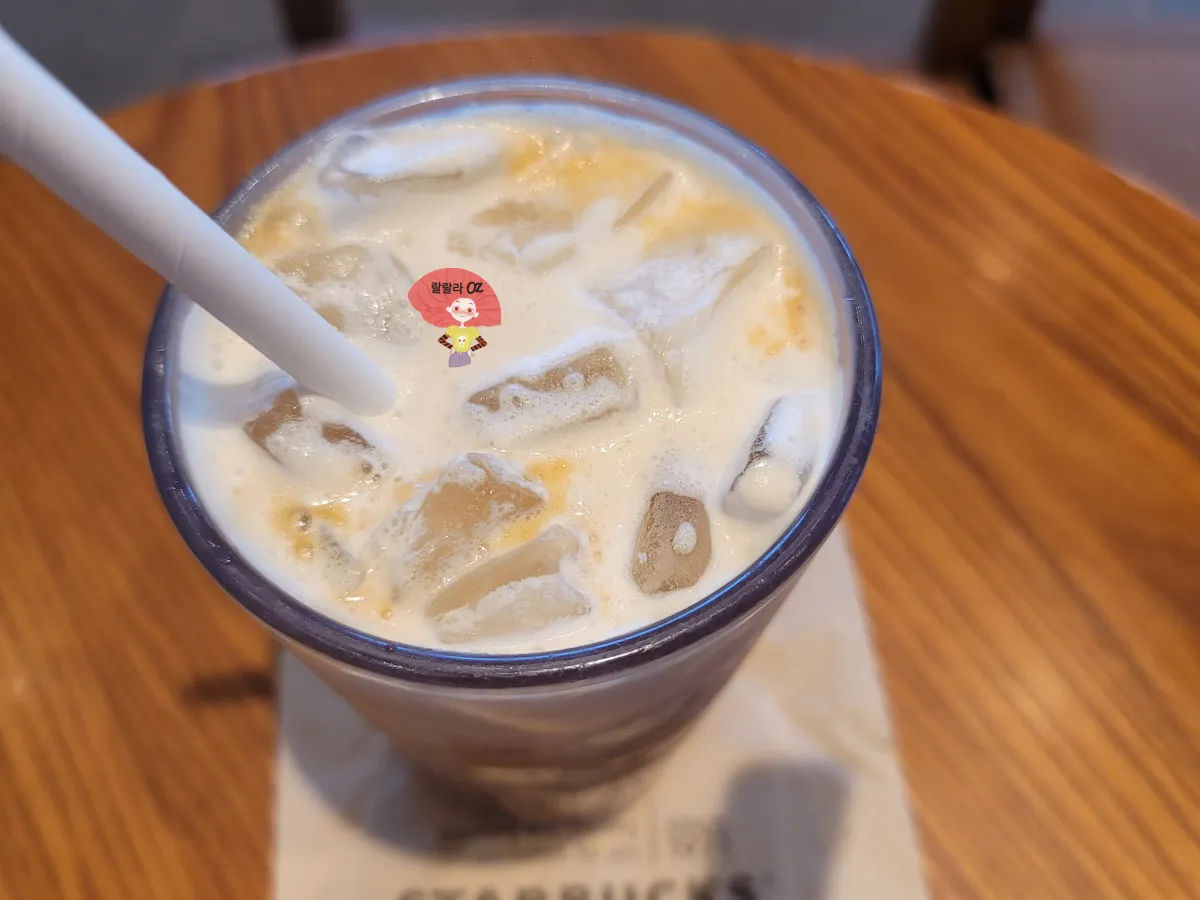 스타벅스-씨솔트-카라멜-콜드-브루-사진