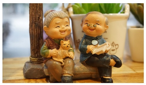 노인이 되면 몸에서 나는 냄새 이유 없애는 방법