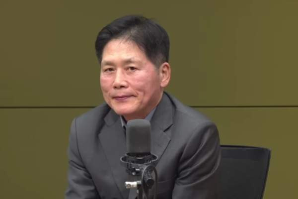 김진 전 중앙일보 논설위원 별세, 보수 대표 논객이 남긴 언론과 정치의 자취