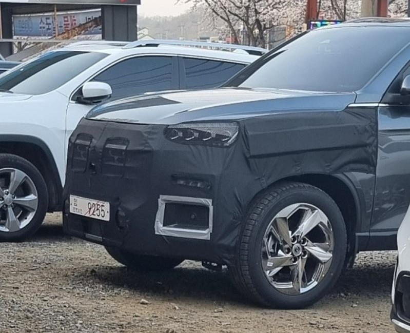 KG모빌리티 '렉스턴 페이스리프트' 위장막 테스트카