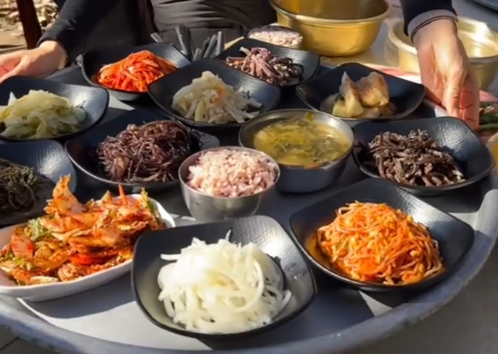 어쩌다문전성시-조계사-보리밥-한상