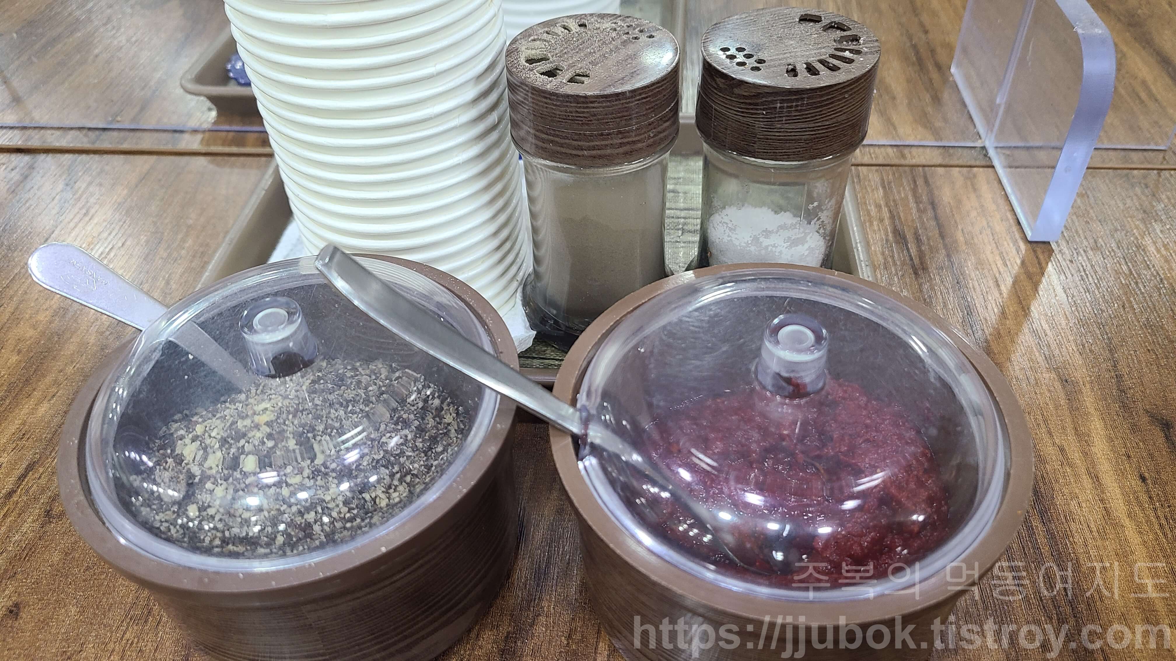 서당골토종순대국-조미료