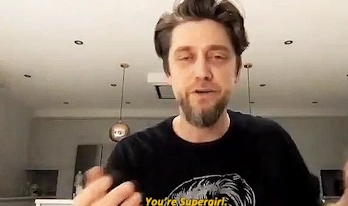 안드레 무시에티 감독