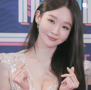 강민경