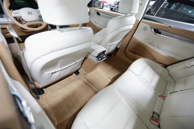 현대 그랜저 IG 실내 공간