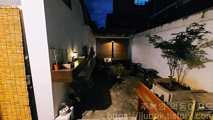 카페-코사메-테라스-공간-2