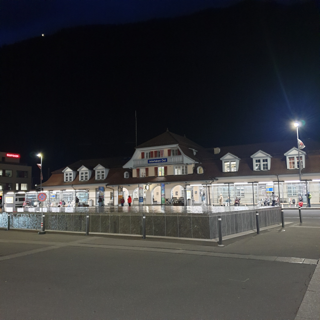 스위스 융프라우요흐 여행 다시 도착한 인터라켄 동역