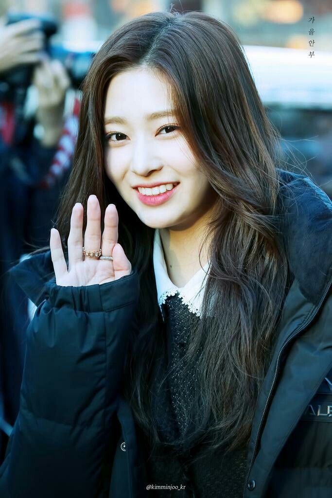 아이즈원 김민주 최애사진 아이즈원 김민주 최애사진