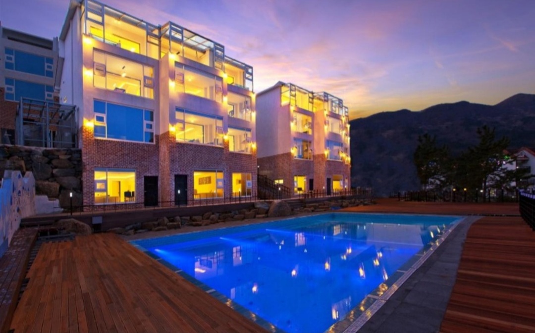 바다그리고 펜션 숙소 야경