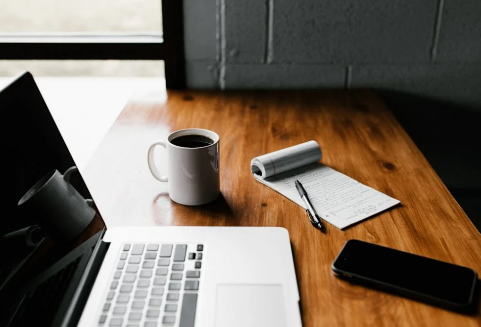 스타벅스&amp;#44; 한국&middot;일본에 첫 키오스크 도입&hellip;소통보다 효율 선택한 이유는