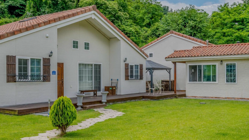 레브몽 반려견 동반 펜션