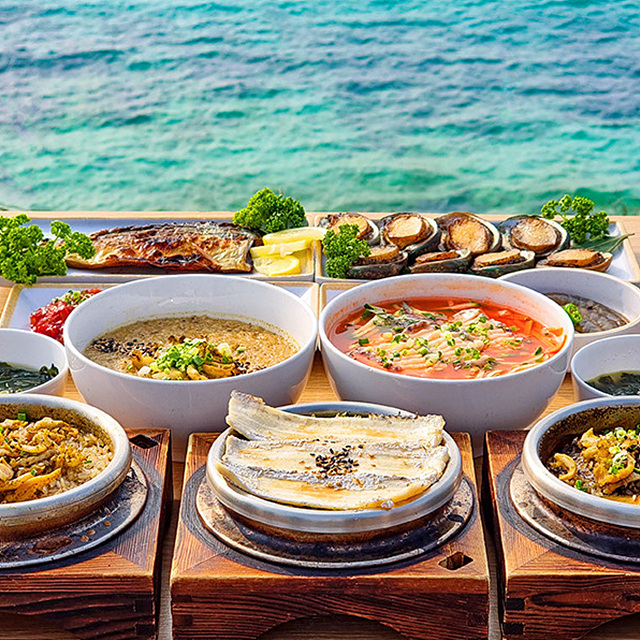 제주도 애월 맛집 현지인 추천 Best 10 제주달 애월해안도로본점 이춘옥원조고등어쌈밥 제주애월본점 제주 정직한돈 고이정 애월흑돼지 보리짚불구이 동경밥상 장인의집[본점] 갈치바다 애월 해물통라면 문개항아리 애월해안도로점 한라소곱창 애월 온기