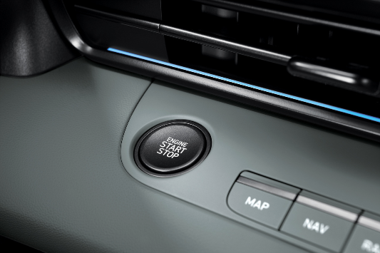 아반떼하이브리드 내부 디자인