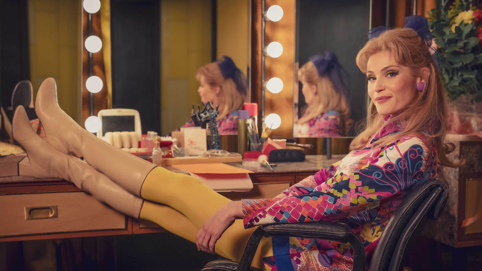 퍼니 우먼