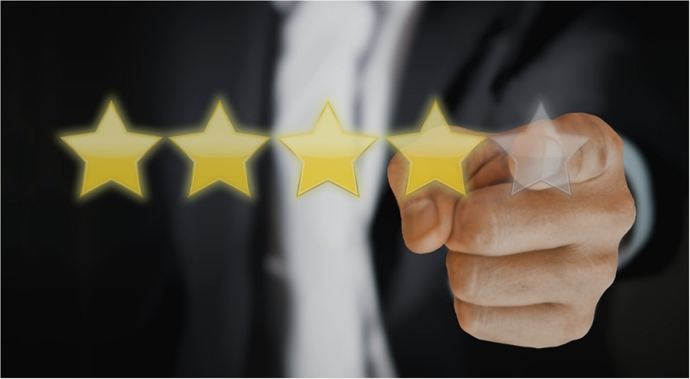 별점으로 평가하는 모습