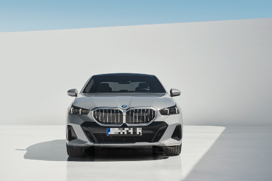2024 BMW i5 외부디자인