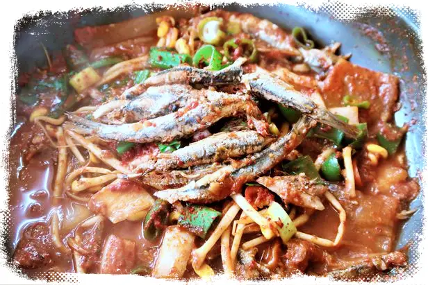 보고먹고즐기고 쓰리고 남해 멸치쌈밥 맛집 & 남해 여행 코스 펜션 숙박 추천 및 편백숲 양떼목장 스카이워크 남해 여행 정보