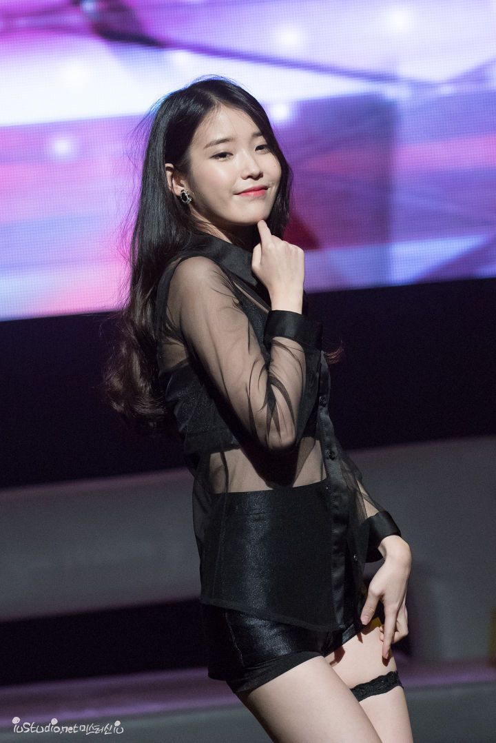 아이유 사진 모음 / 무대 코디 패션 / 일상 사복 패션