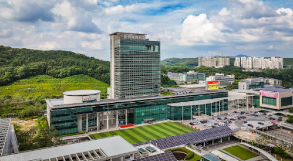 장소/배경 관련 꿈풀이 :건물 (학교, 병원, 교회, 절, 회사, 상점 등)