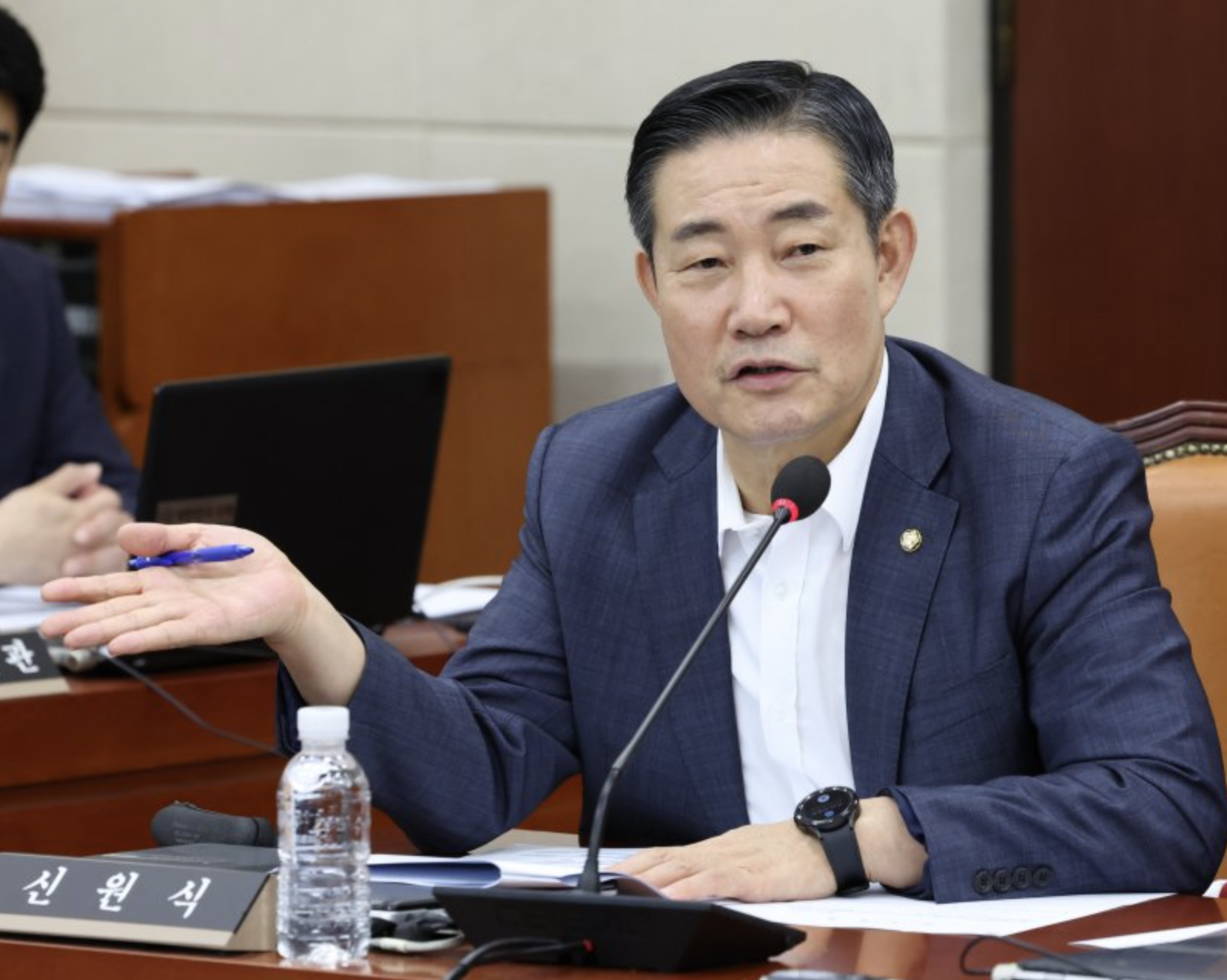 신원식10