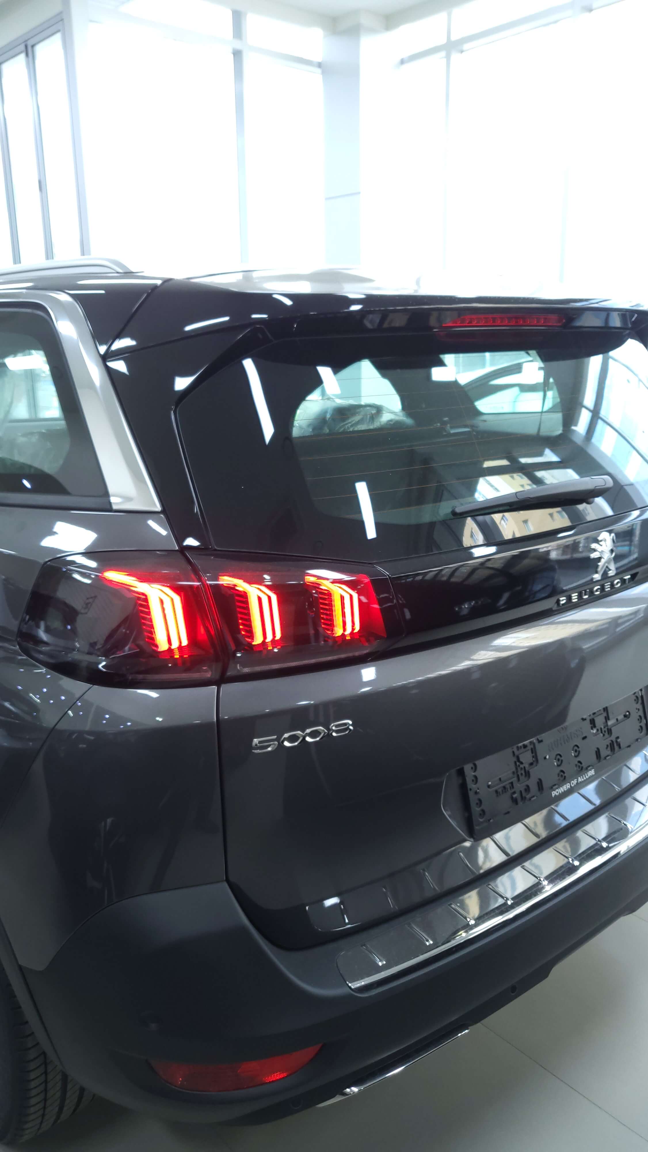푸조 5008