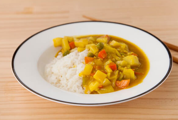 맛있게 볶은 카레라이스