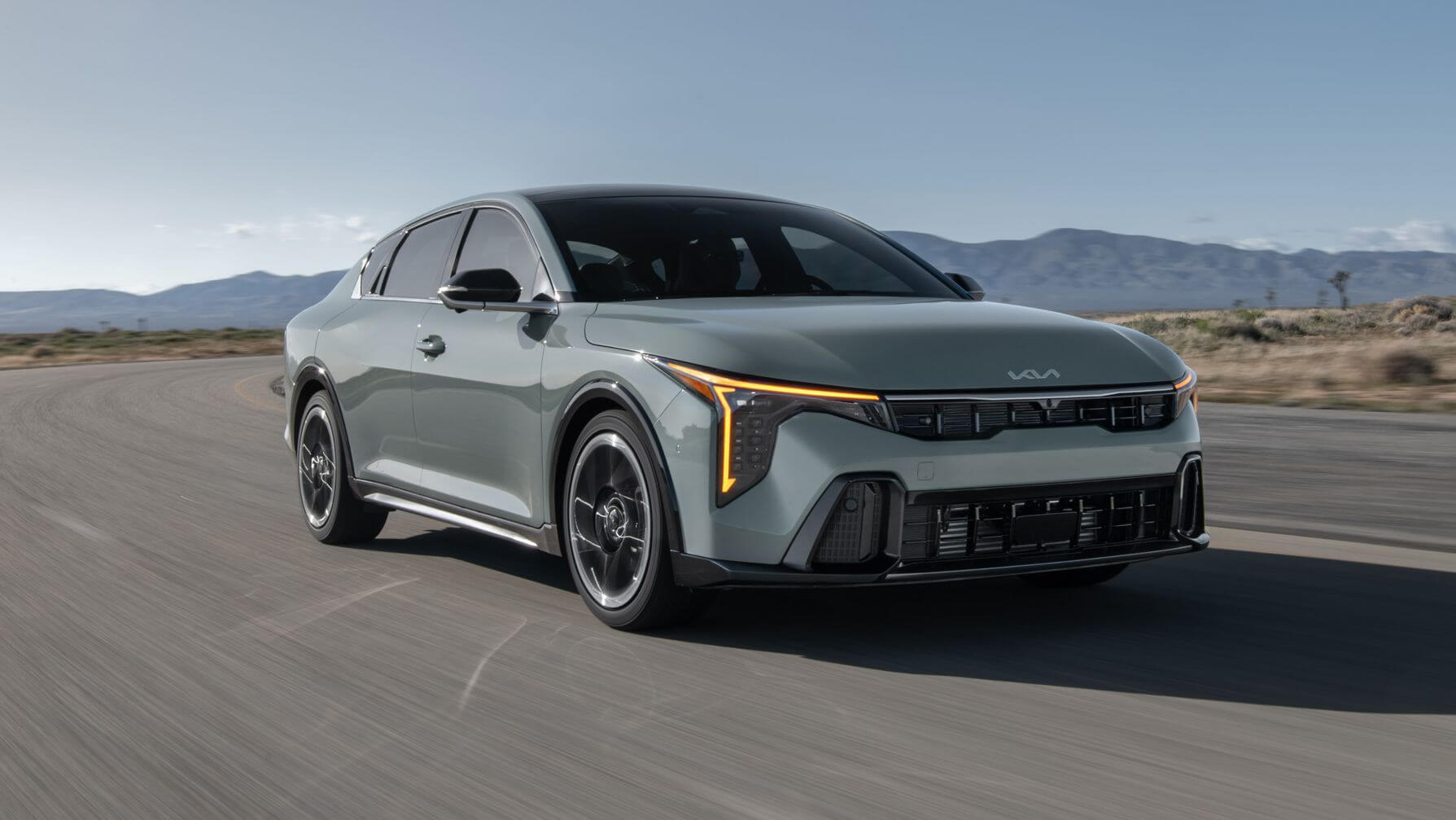 2025 기아 K4 세단