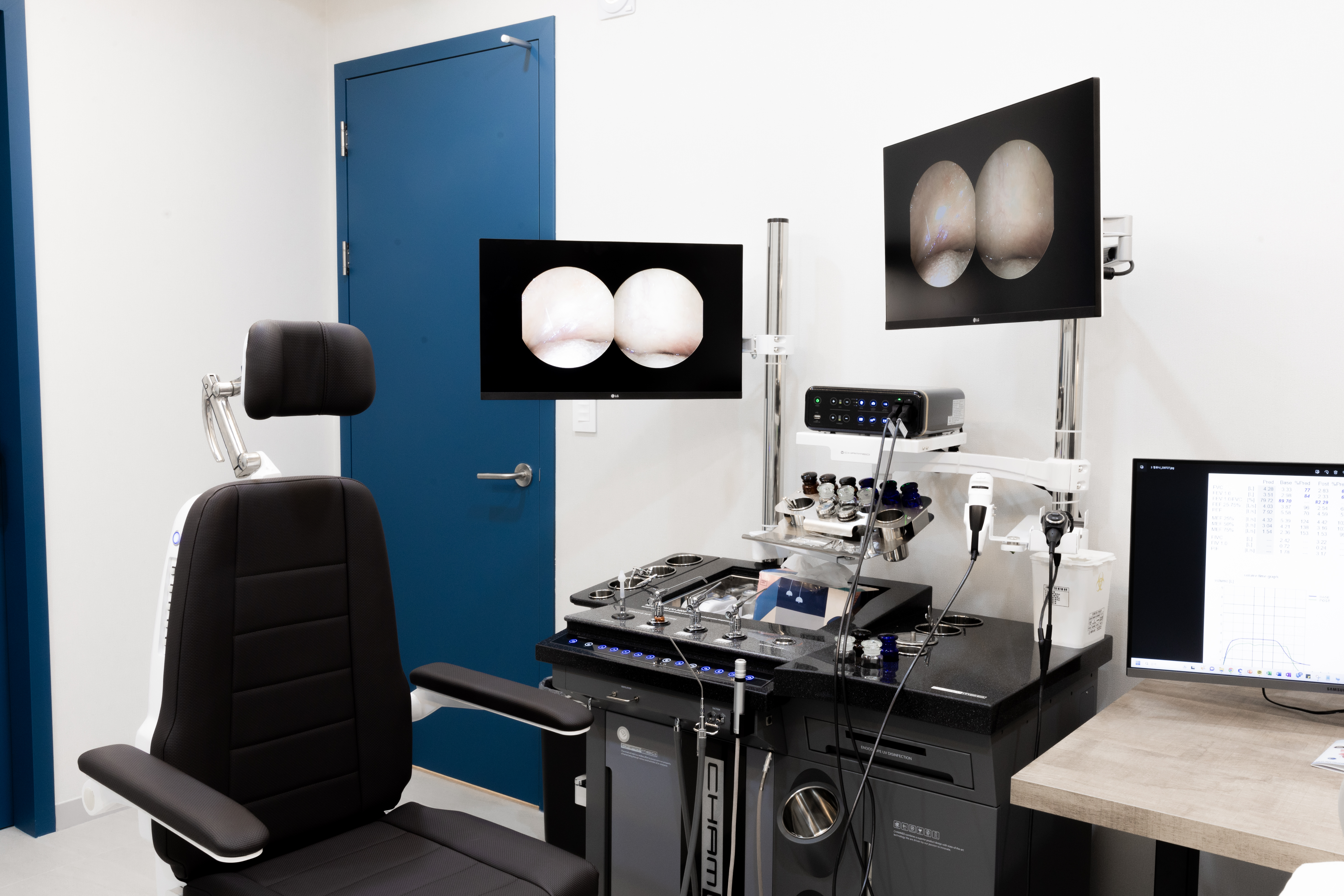 삼성숨소리이비인후과 진료실 