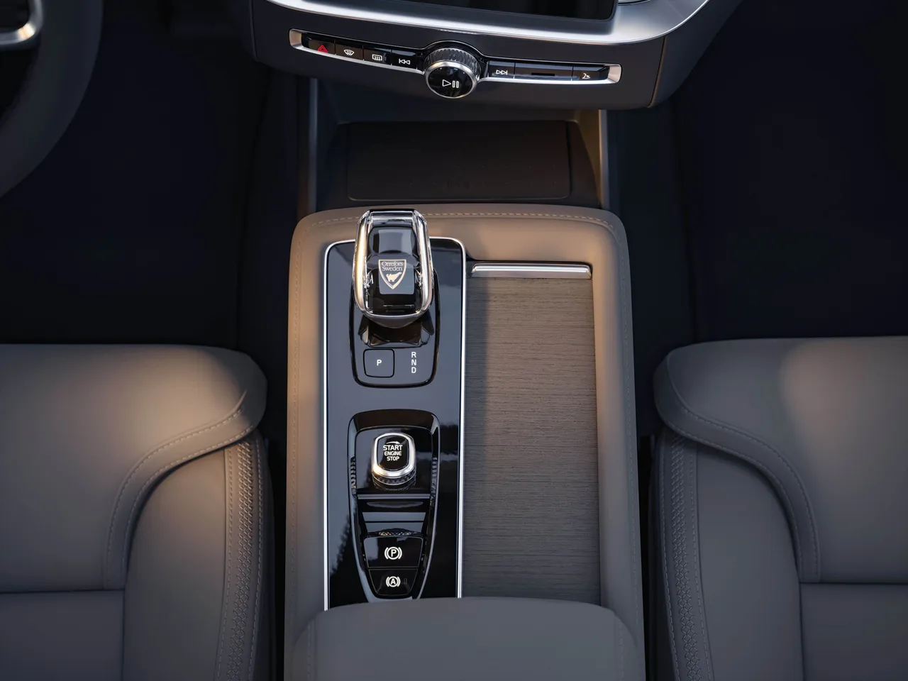 볼보 XC90 자동차 실내외 이미지