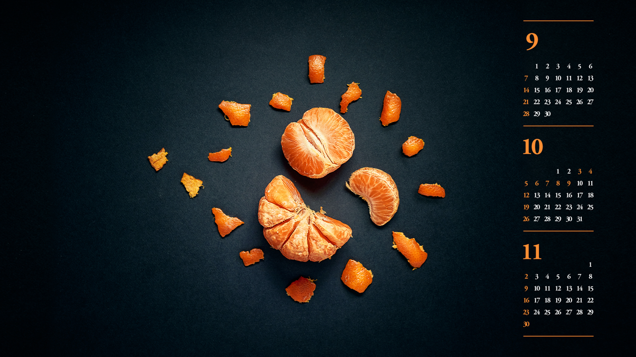 16 껍질 깐 귤 검정배경 B - 2025년10월 노트북배경화면